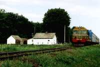 ChME2-093 mit drei Wagen unseres Sonderzuges - zum Vergrößern anklicken