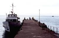 Die "Storm" an der Anlegestelle - zum Vergrößern anklicken