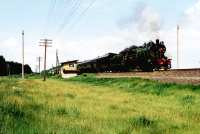 SU 252-21 bei einem Fotohalt - zum Vergrößern anklicken